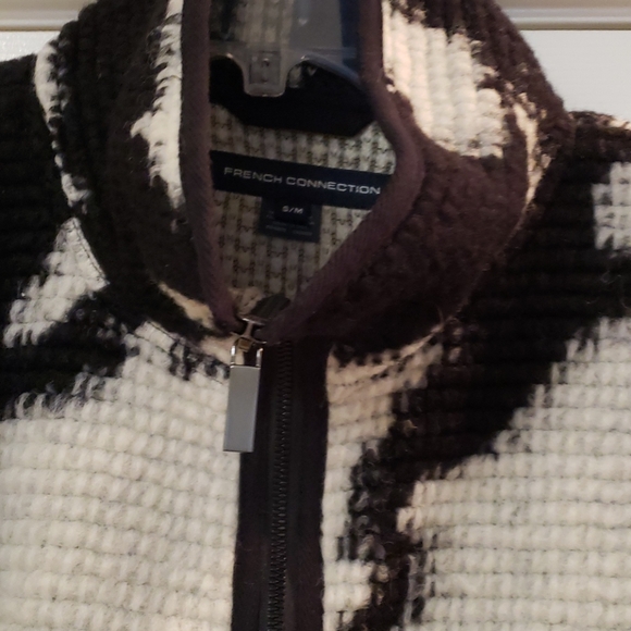 💞French Connection💞 Cape - Picture 2 of 4